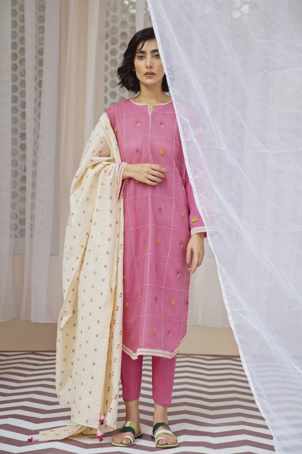 Best Pink Dress For Girls in Pakistan